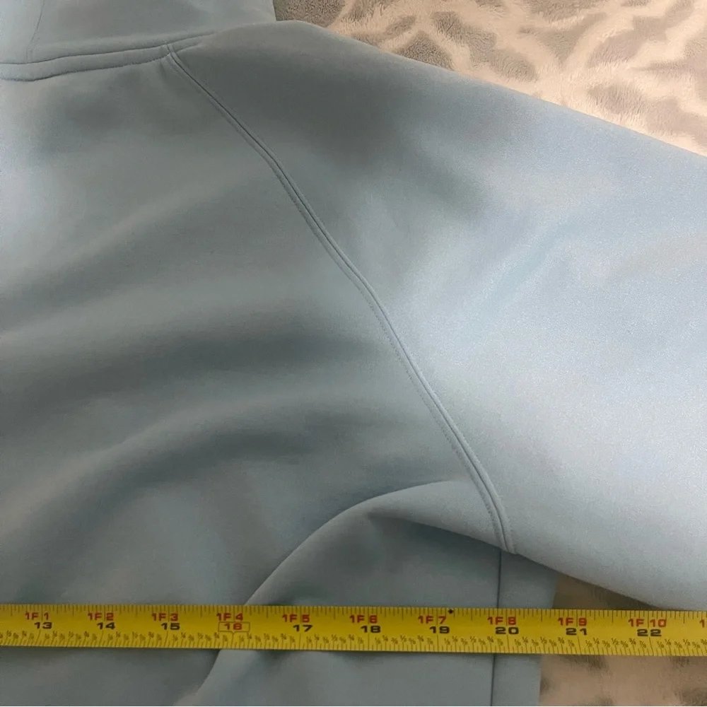 Under Armour Hoodie Women Large Turquoise ‎ Drawstring Embroidered Logo Pockets - Picture 5 of 6